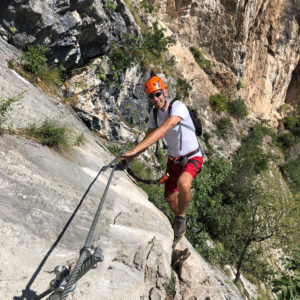 Unternehmercoach Juergen Griebel beim Bergsteigen am Seil